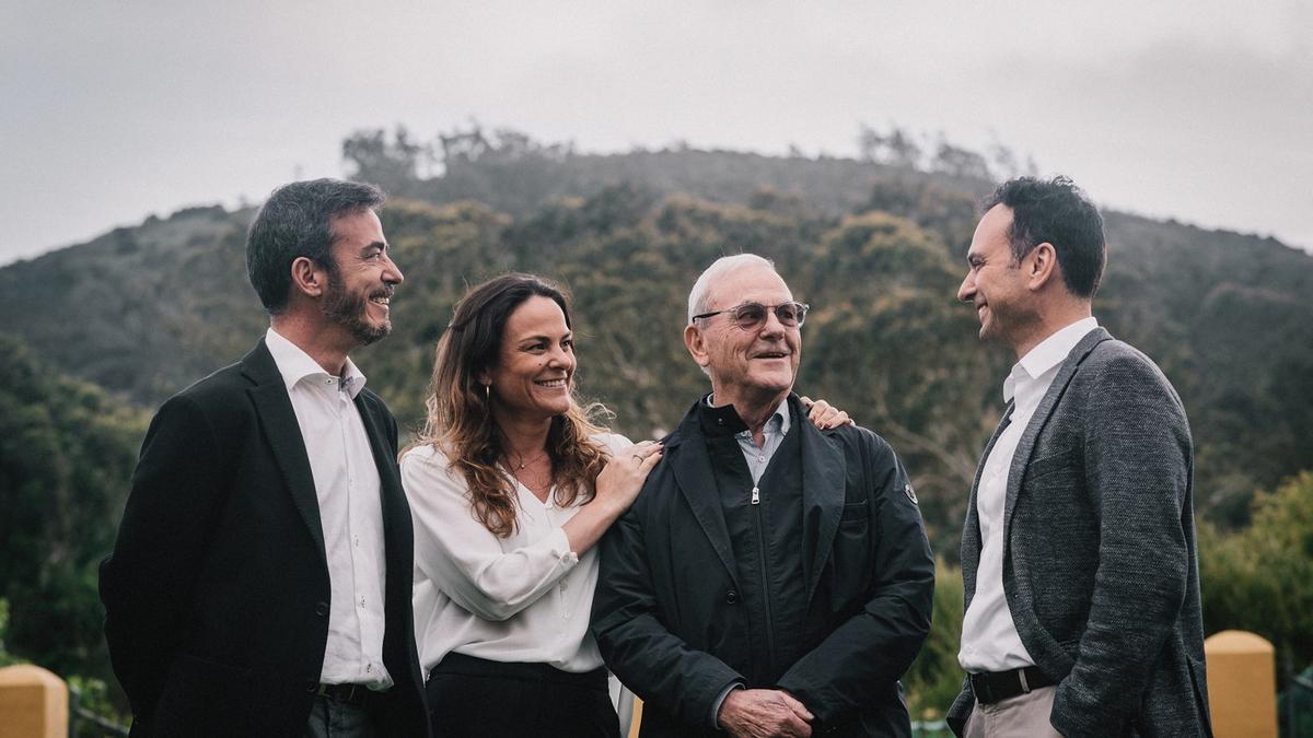 El presidente de Grupo Montesano, Martín García Garzón, junto a sus hijos Raúl, Carmen y Jaime García Pascual.