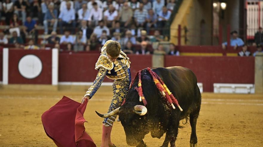 Crítica de la cuarta de la Feria del Pilar: De Justo y Rufo, orejas que apenas cambian nada