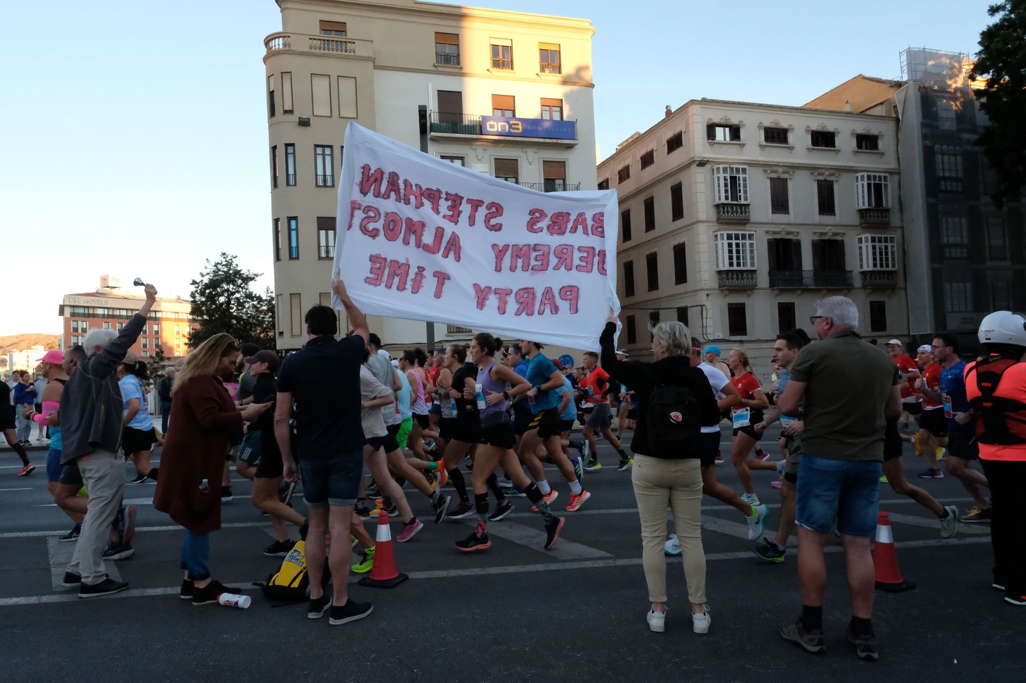 La Maratón de Málaga 2023, en imágenes