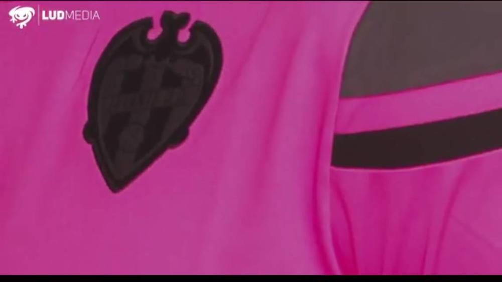 La camiseta rosa de entrenamiento del Levante