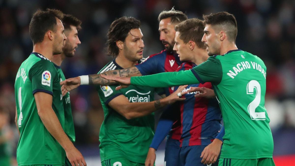 El Levante se quedó corto en
 su intento de vencer a
 Osasuna.  f.calabuig