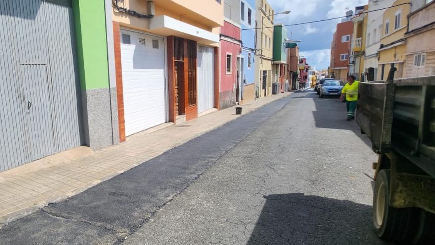 Asfalto nuevo en una treintena de calles en junio