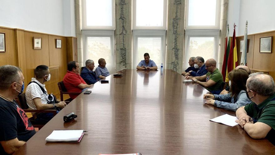José López mantuvo ayer una reunión con productores y técnicos de la Xunta de Galicia.