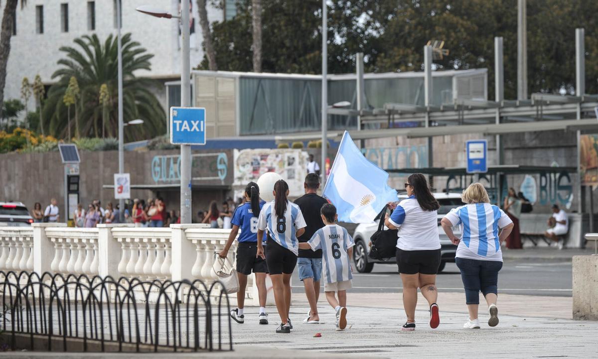 Ambiente previo a la final mundial de fútbol España-Argentina Ambiente previo a la final mundial de fútbol España-Argentina