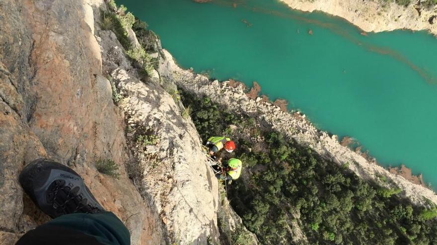 Rescatado un escalador cacereño tras caer diez metros en el desfiladero de Monrrebey (Huesca)