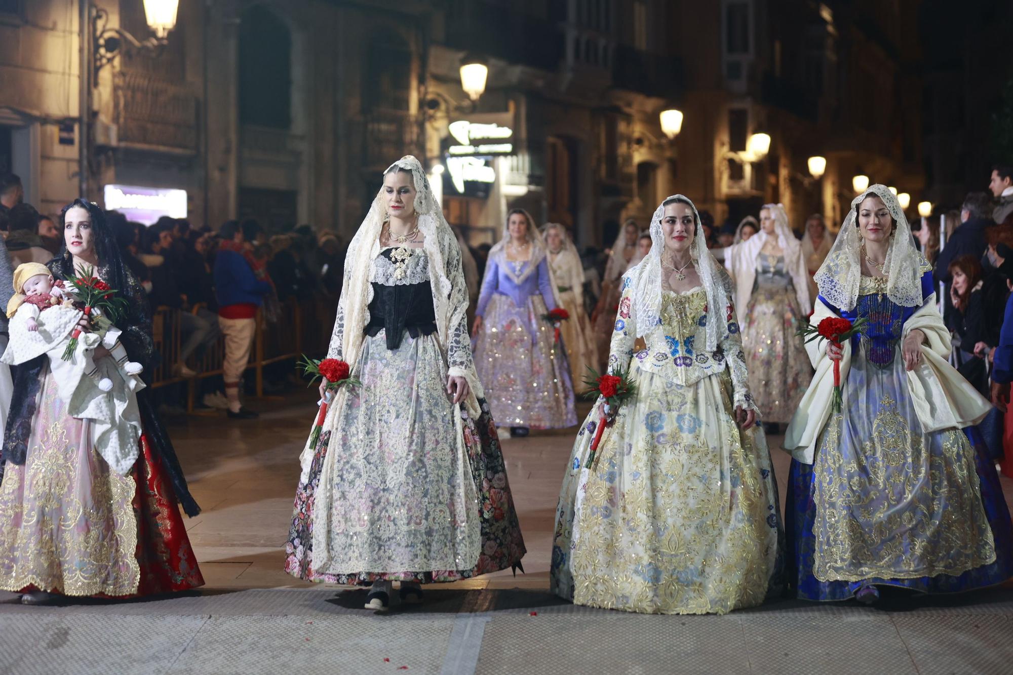 Búscate en el segundo día de ofrenda por la calle Quart (entre las 19:00 a las 20:00 horas)