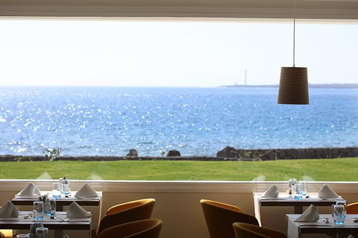 Restaurante con vistas al mar del Hotel Iberostar Selection Lanzarote Park