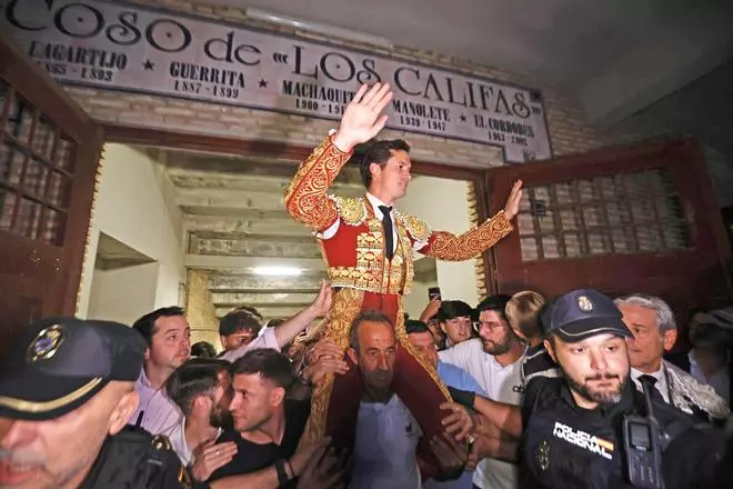 La primera corrida de abono de la Feria Taurina de Córdoba, en imágenes