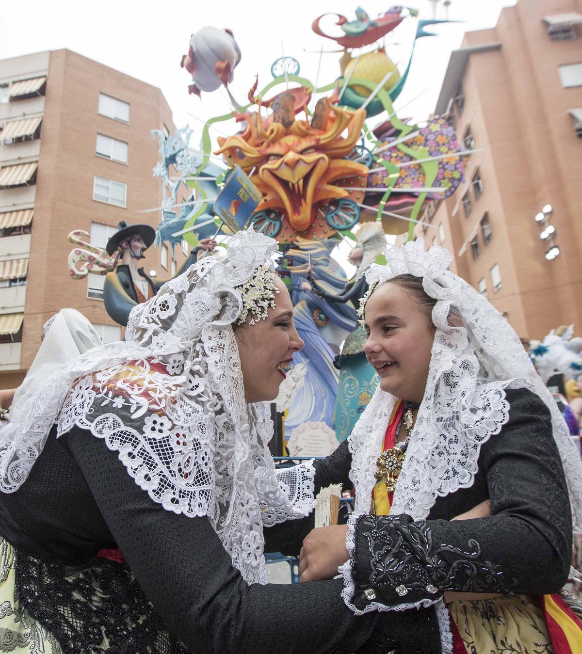 Así se celebró los premios de Categoría Especial infantil y adulta de les Fogueres de Sant Joan