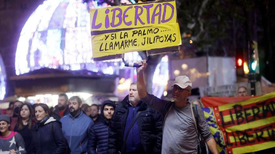 Manifestació a València contra el certificat covid i la vacunació | KAI FOSTERLING