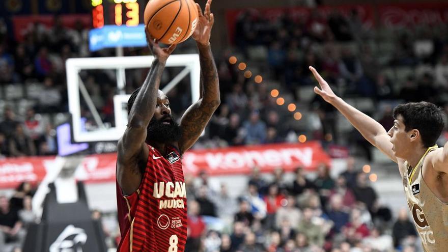 Todas las imágenes del partido del UCAM Murcia contra el Bàsquet Girona