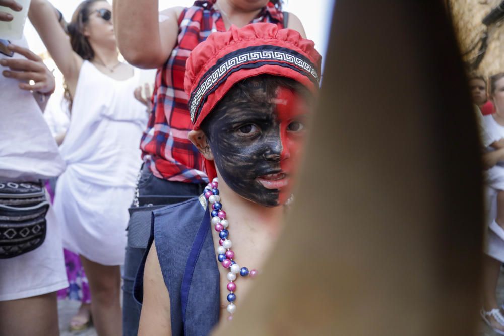 Pollença gana la batalla de la igualdad en los moros y cristianos