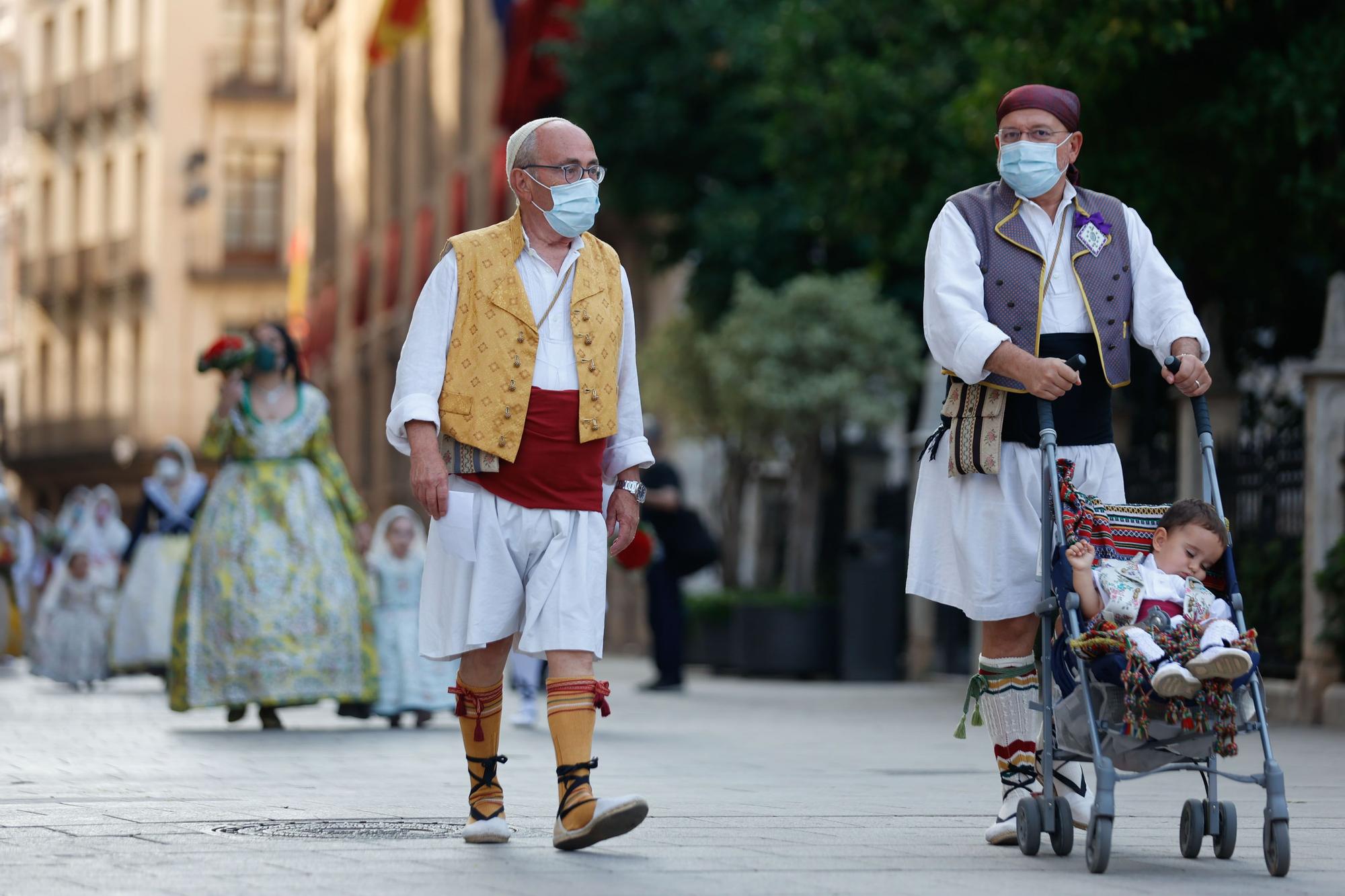 Búscate en el segundo día de Ofrenda por la calle Caballeros (entre las 18.00 y las 19.00 horas)