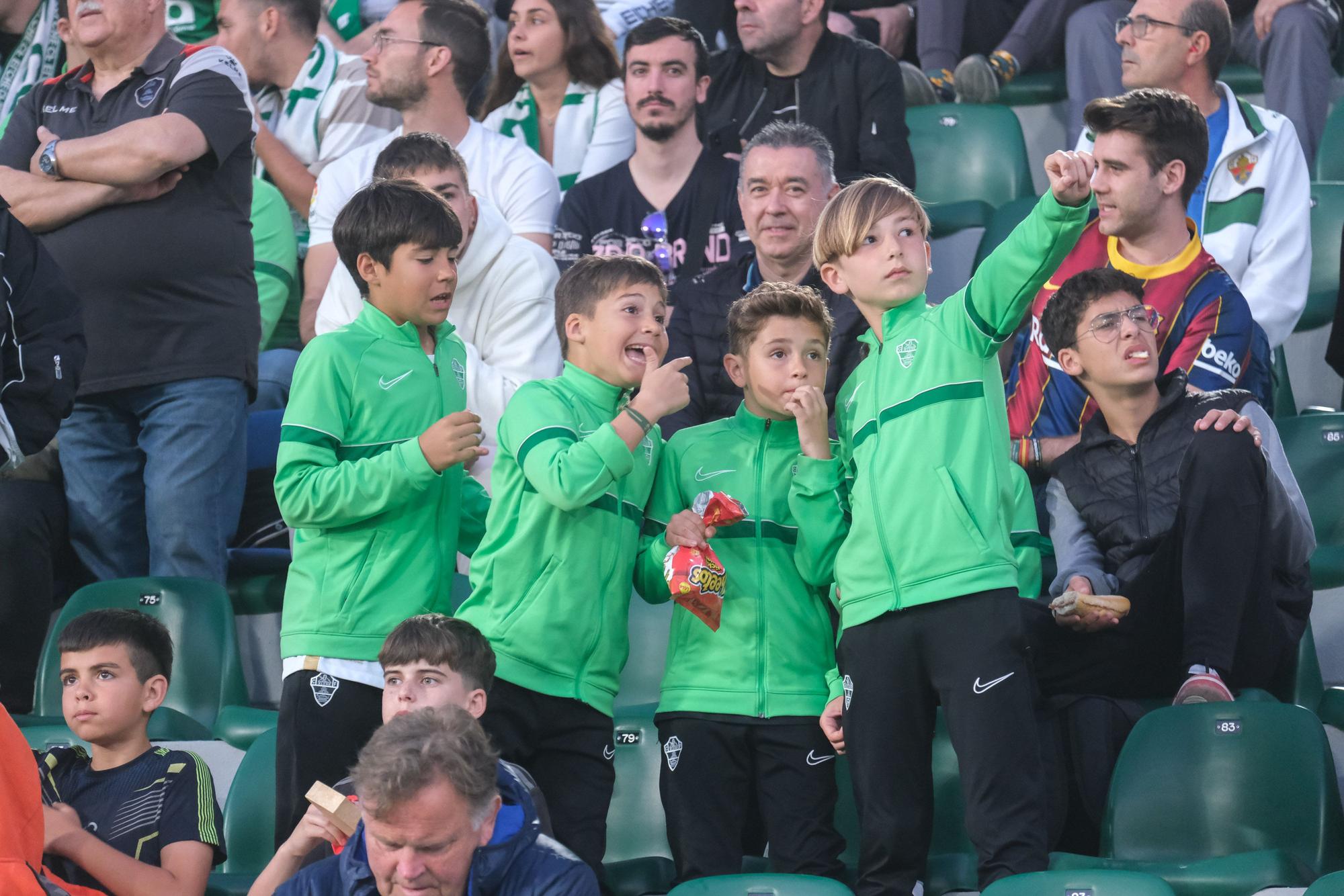 Así se ha vivido el Elche - Barça en el Martínez Valero