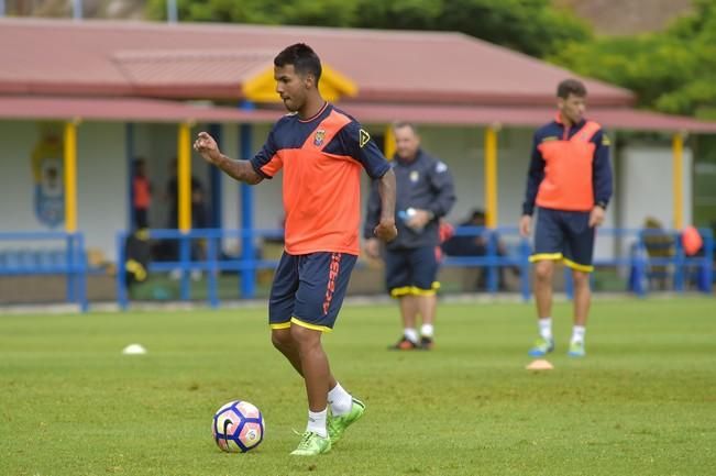 Entrenamiento de la UD Las Palmas, con el nuevo ...