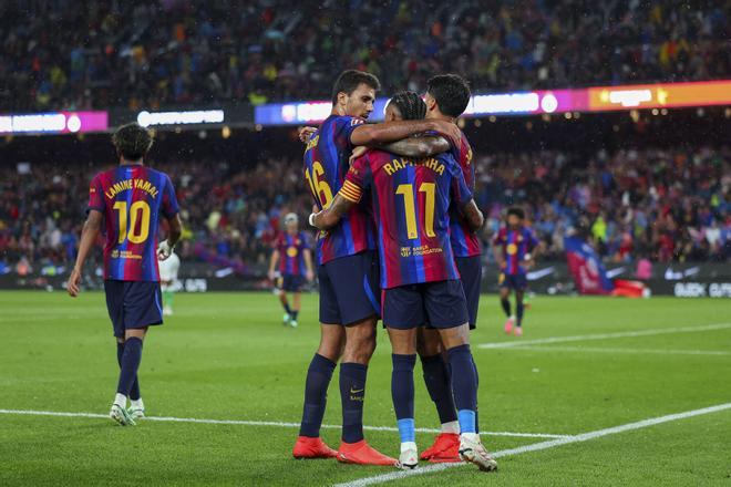 DAZN rebaja a 9,99 euros su plan de fútbol por menos de 48 horas para ver el Clásico y mucho más