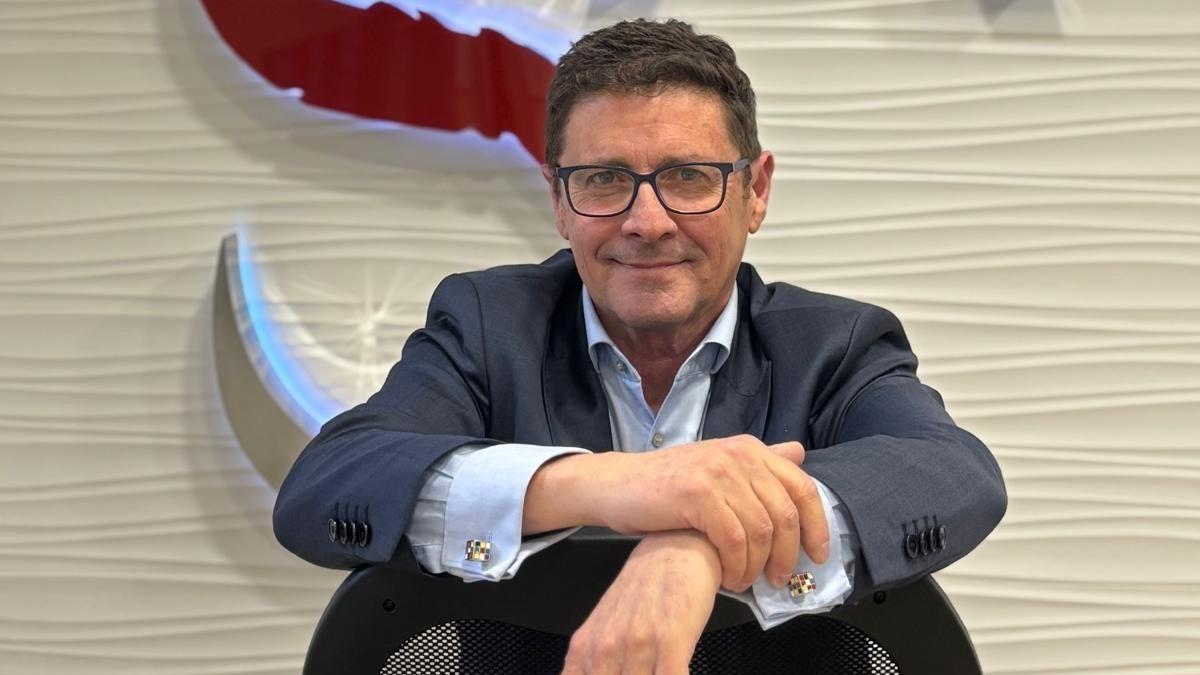 El presidente del Colegio de Gestores Administrativos de la Región, José D. Pérez de las Bacas y Vacas.