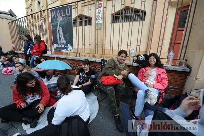 Colas para el concierto de Malú