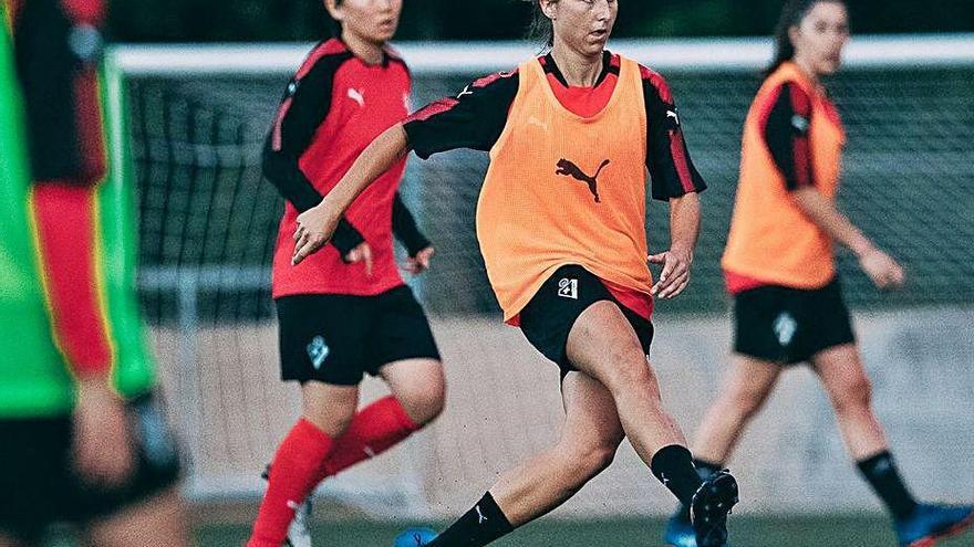 Titay Calvo, durante un entrenamiento con el Eibar.