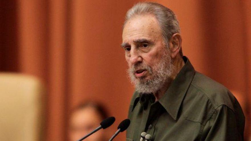 Fidel Castro regresa a la Asamblea Nacional