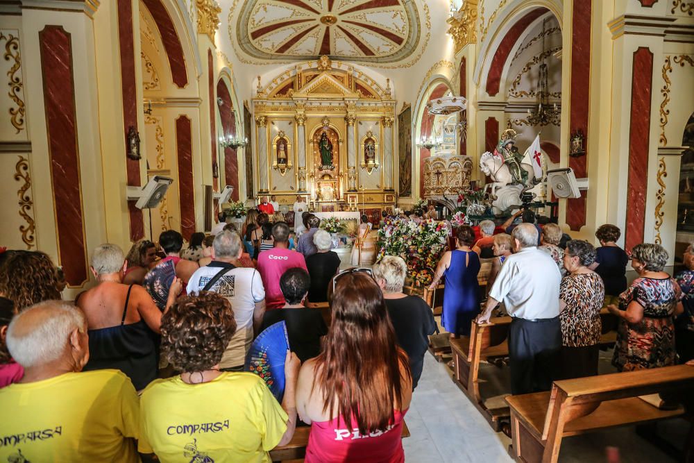 Ofrenda de flores, procesión y «patatá» en Benijófar