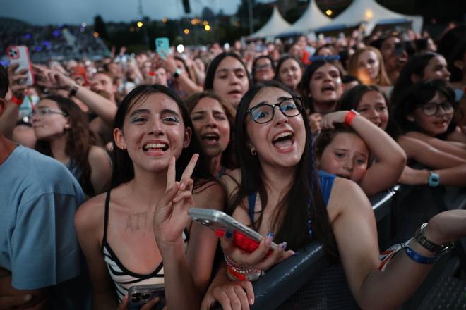 Aitana conquista Avilés en un multitudinario concierto