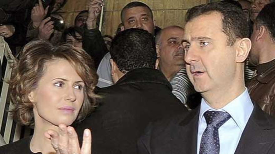 Bachar Al Asad y su esposa Asma, en un acto reciente.