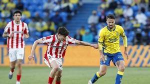 Resumen, goles y highlights de la UD Las Palmas 1 - 0 Real Sporting de la jornada 31 de LaLiga Hypermotion