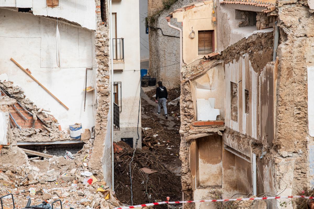 "Ja fa sis dies de la tragèdia de la DANA i es veuen més retrets que solucions"