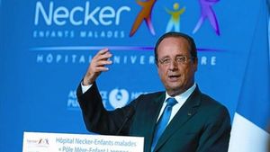 François Hollande, president de França, en un acte en un hospital.