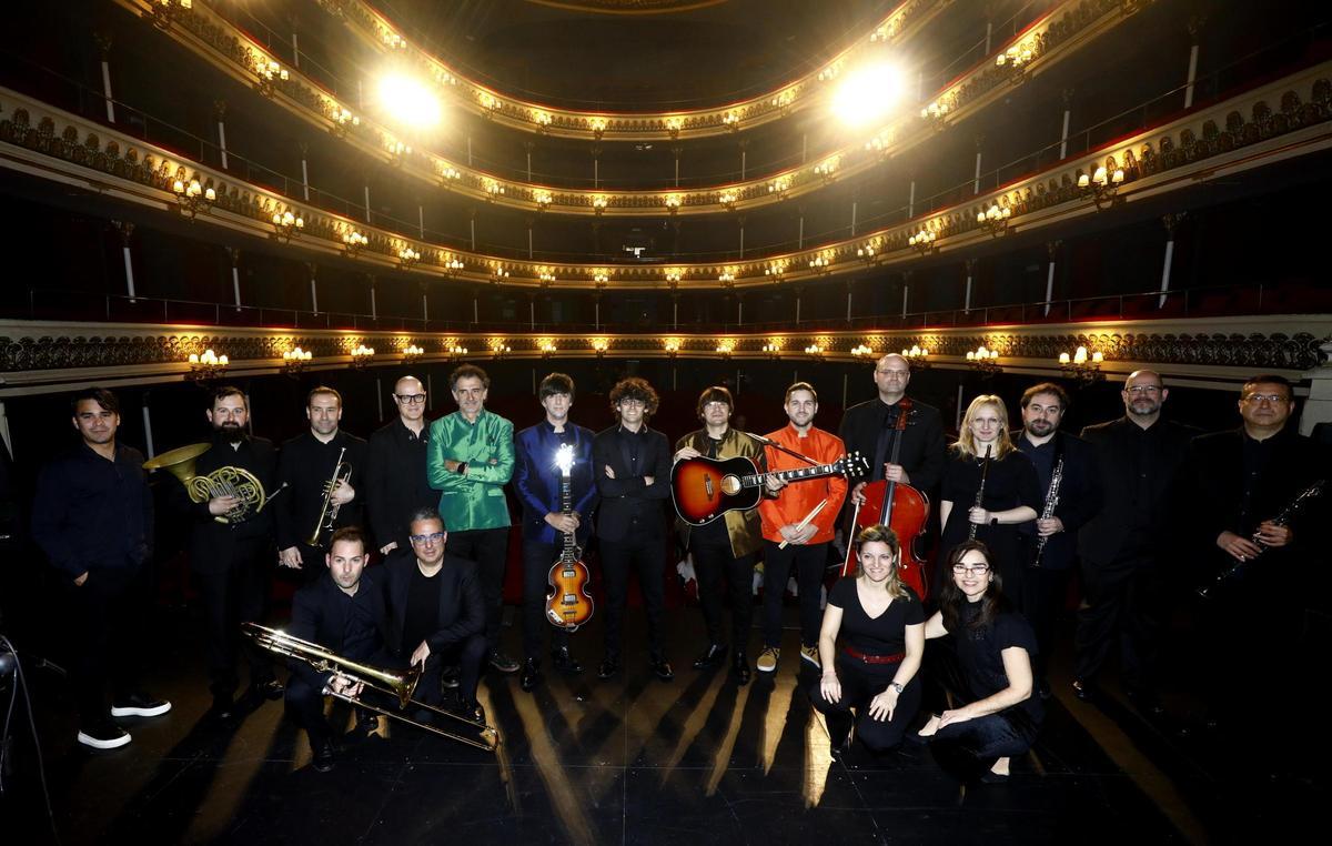 En imágenes | El Teatro Principal revivirá los clásicos de los Beatles con una orquesta sinfónica