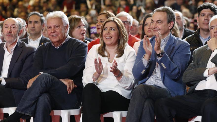 Susana Díaz, arropada por González, Zapatero, Rubalcaba y Guerra