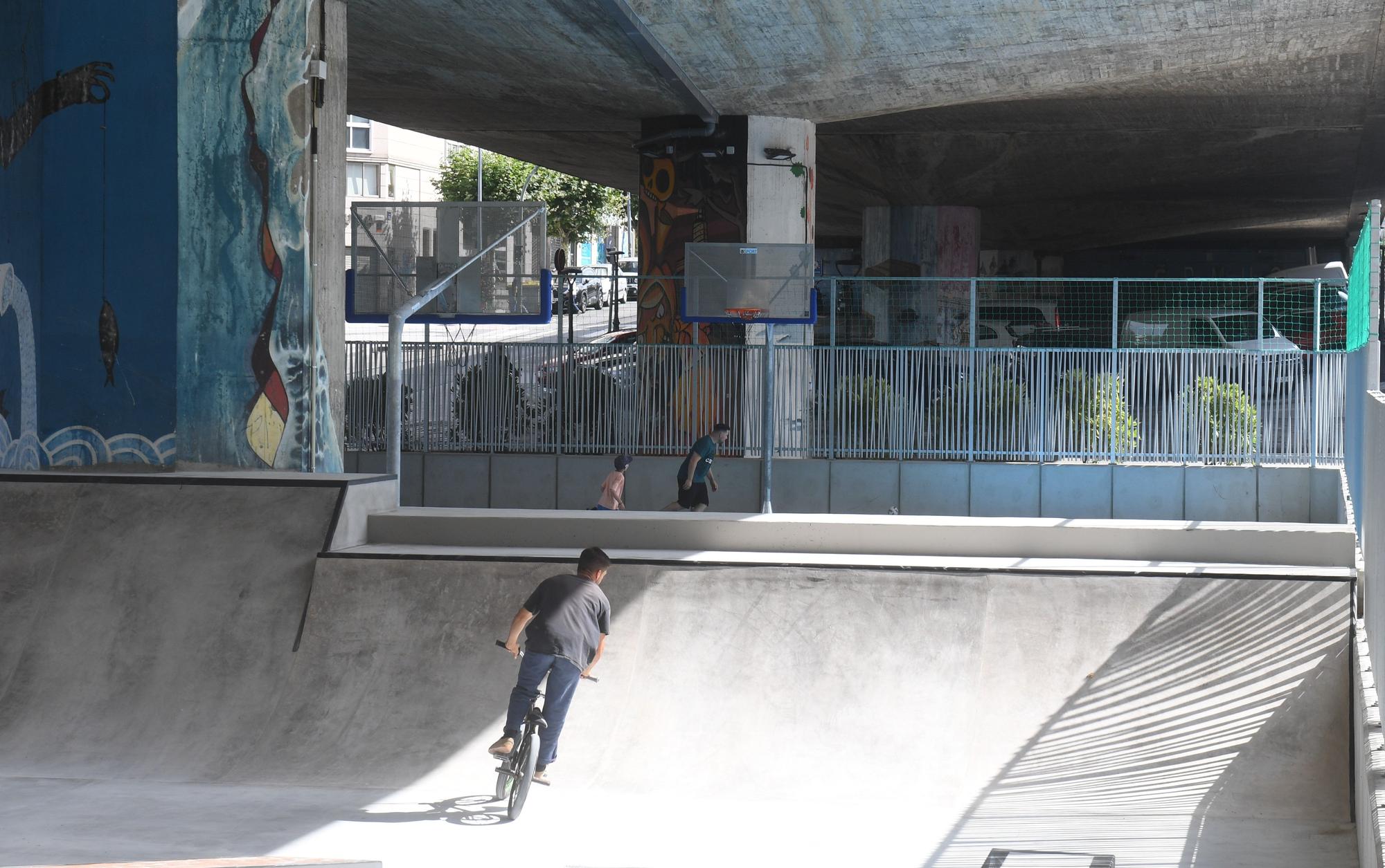 Abiertos el parque de patinaje y la pista deportiva bajo el viaducto de Cuatro Caminos