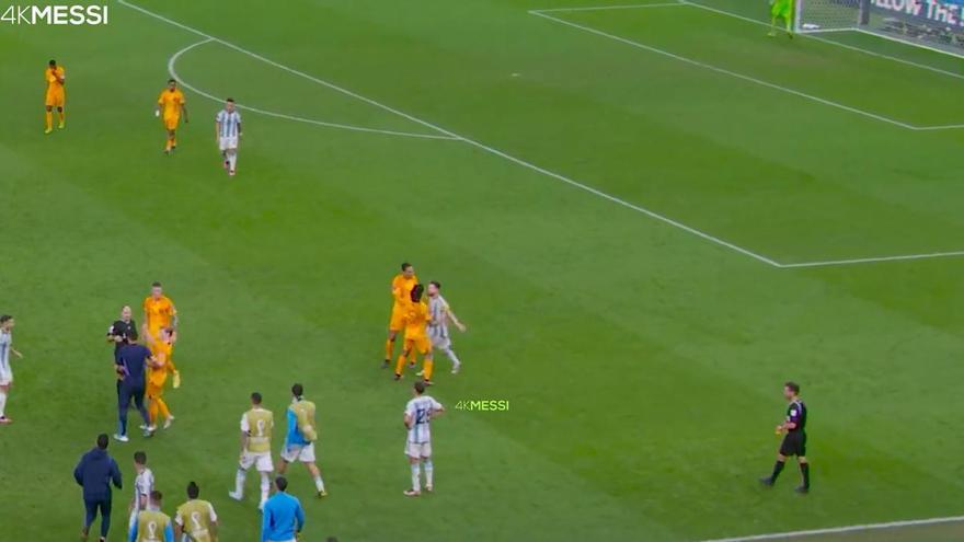 El momento en el que se originó todo entre Messi y el 'Bobo' Weghorst y que había pasado desapercibido...