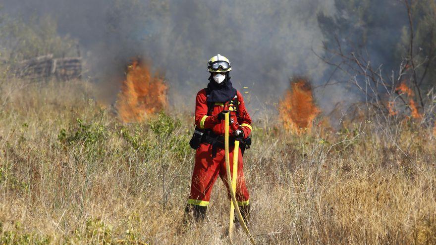 Imagen del fuego en Ateca originado por la empresa  Land Life
