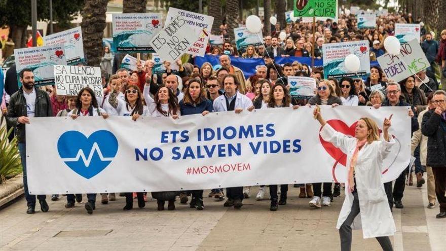 2.500 personas protestan contra la exigencia del catalán en la sanidad balear