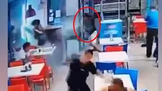 El pistolero que disparó a tres pandilleros en una pizzería no está fichado por la Policía