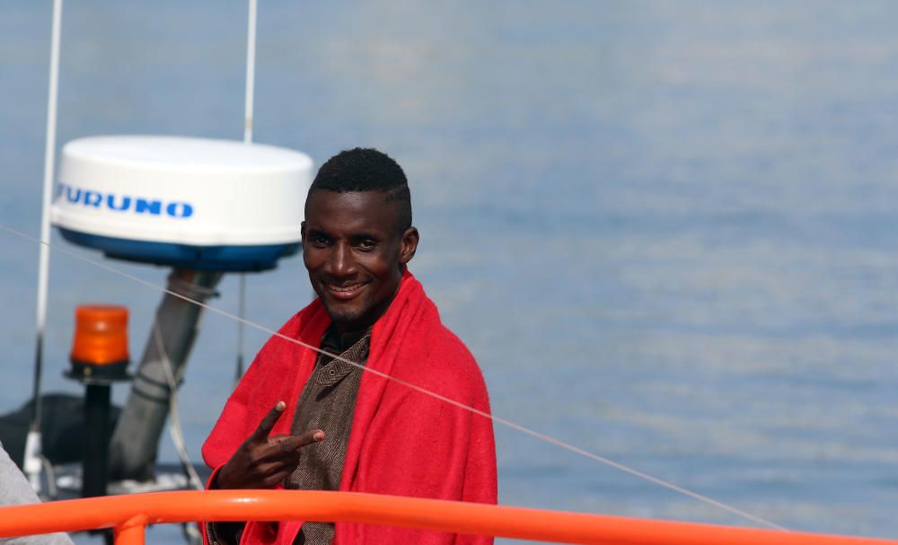 Una nueva embarcación, con 53 inmigrantes a bordo, es localizada y rescatada frente a la costa malagueña