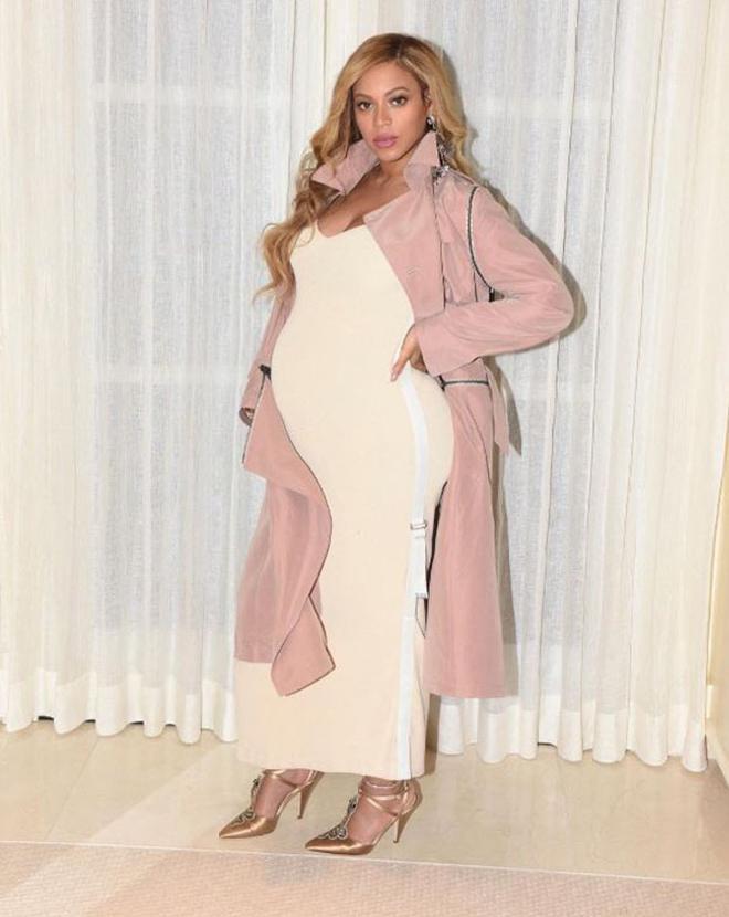 Beyoncé luciendo su embarazo en Instagram