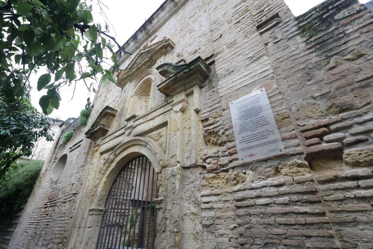 Fachada de la ermita de la Aurora.