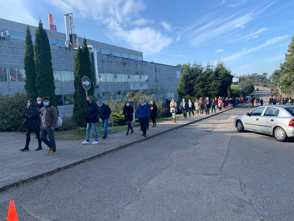 Los vigueses buscan blindarse frente al COVID antes de la Navidad