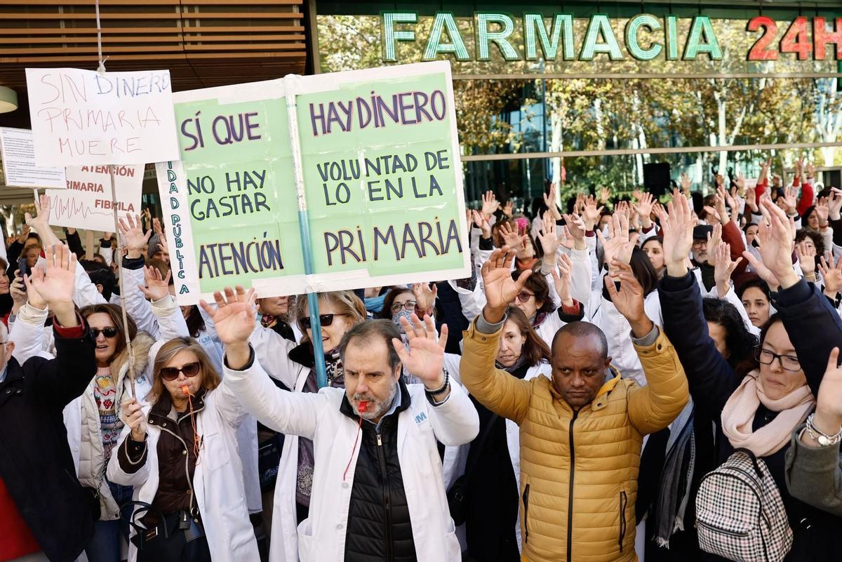 Médicos durante una protesta, en una imagen de archivo.