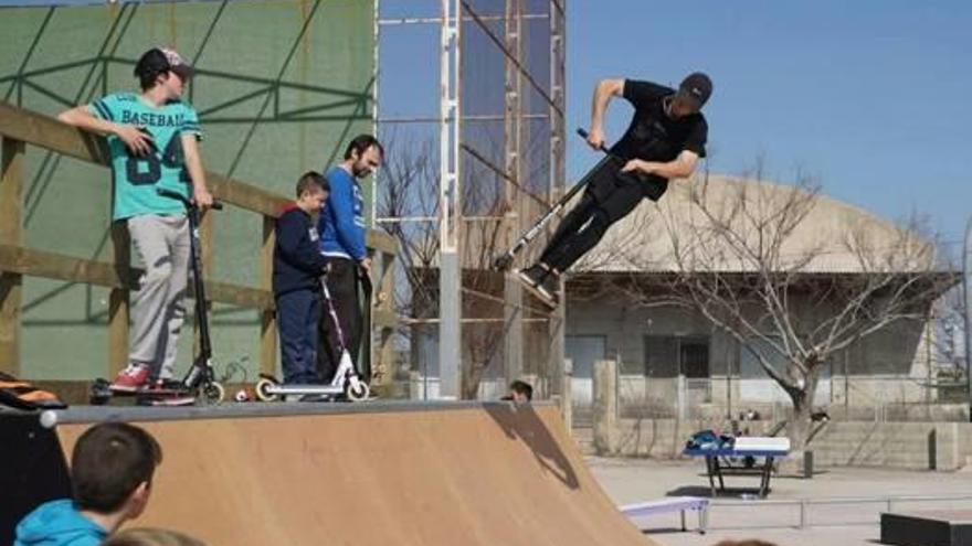 Fortaleny acoge la cuarta prueba de la liga autonómica             de skate freestyle