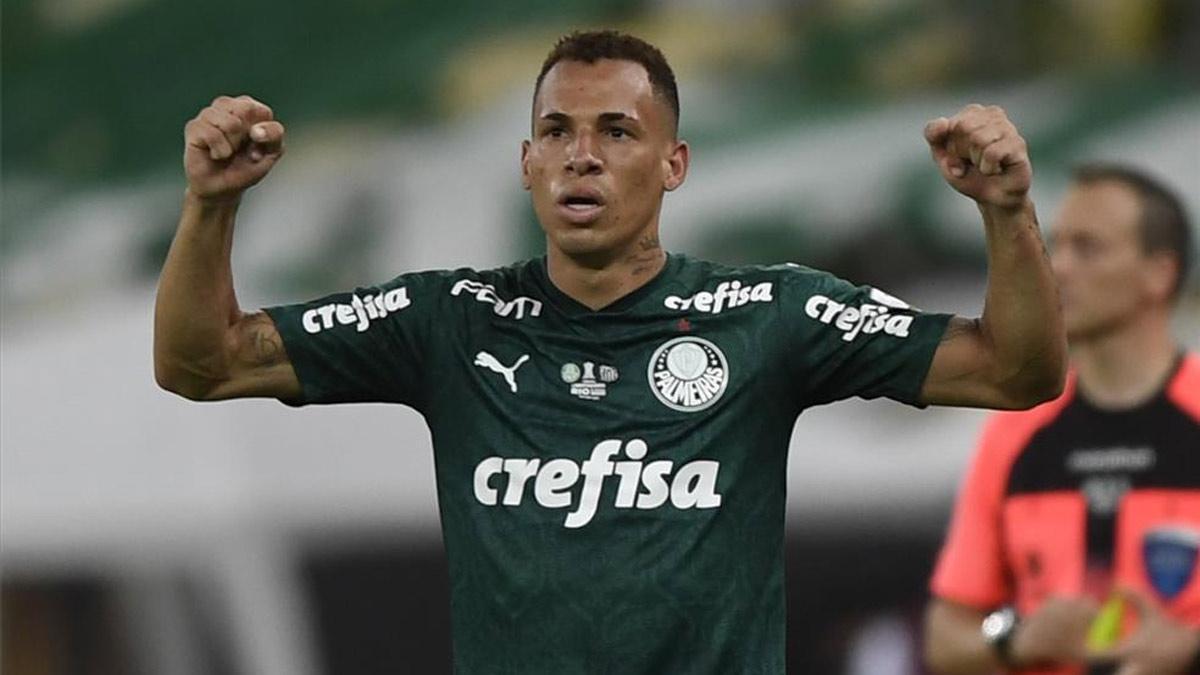 Breno Lopes celebra el gol que dio la Libertadores al Palmeiras