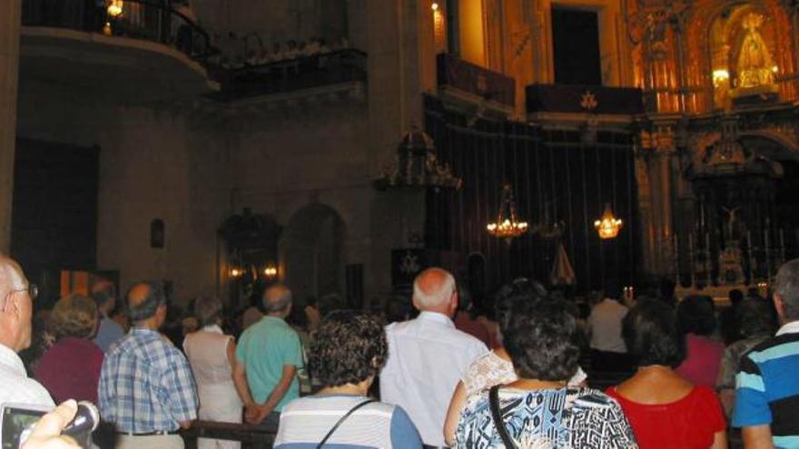 Las salves se celebraron anoche en la basílica de Santa María.