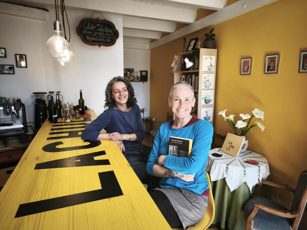 Ana Rubio y Bárbara Megías en su local.