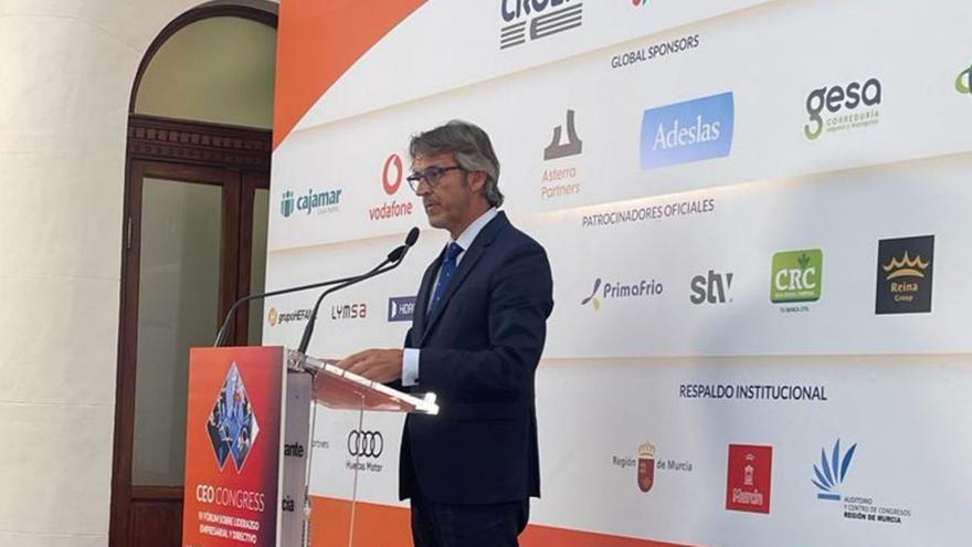 Luis Alberto Marín interviene en la presentación del congreso de la Croem. | CARM