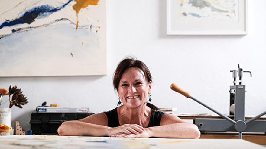 Diana Bustamante, artista: «Pintar Dalt Vila és un risc i un repte»