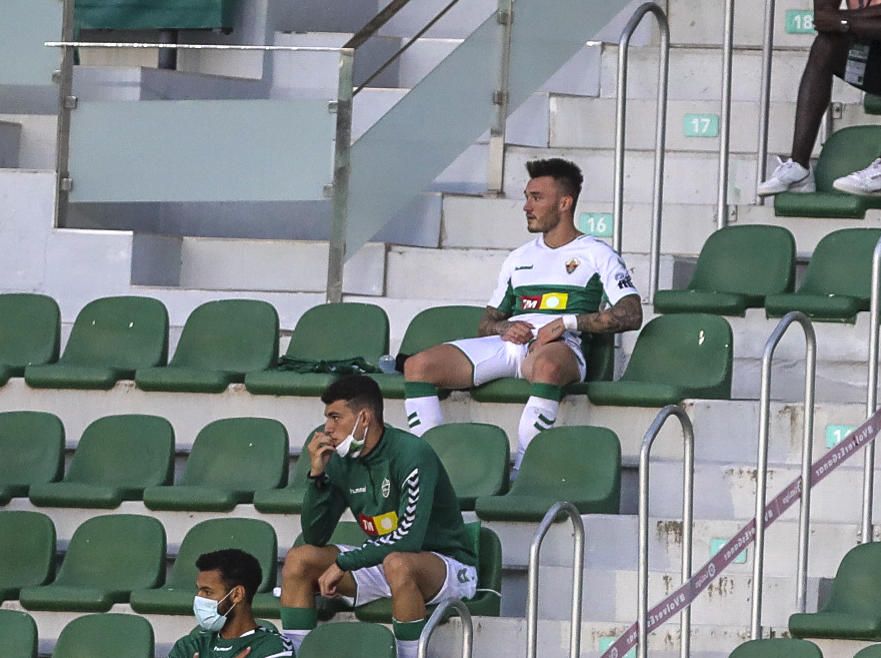 Partido entre el Elche y el Real Oviedo