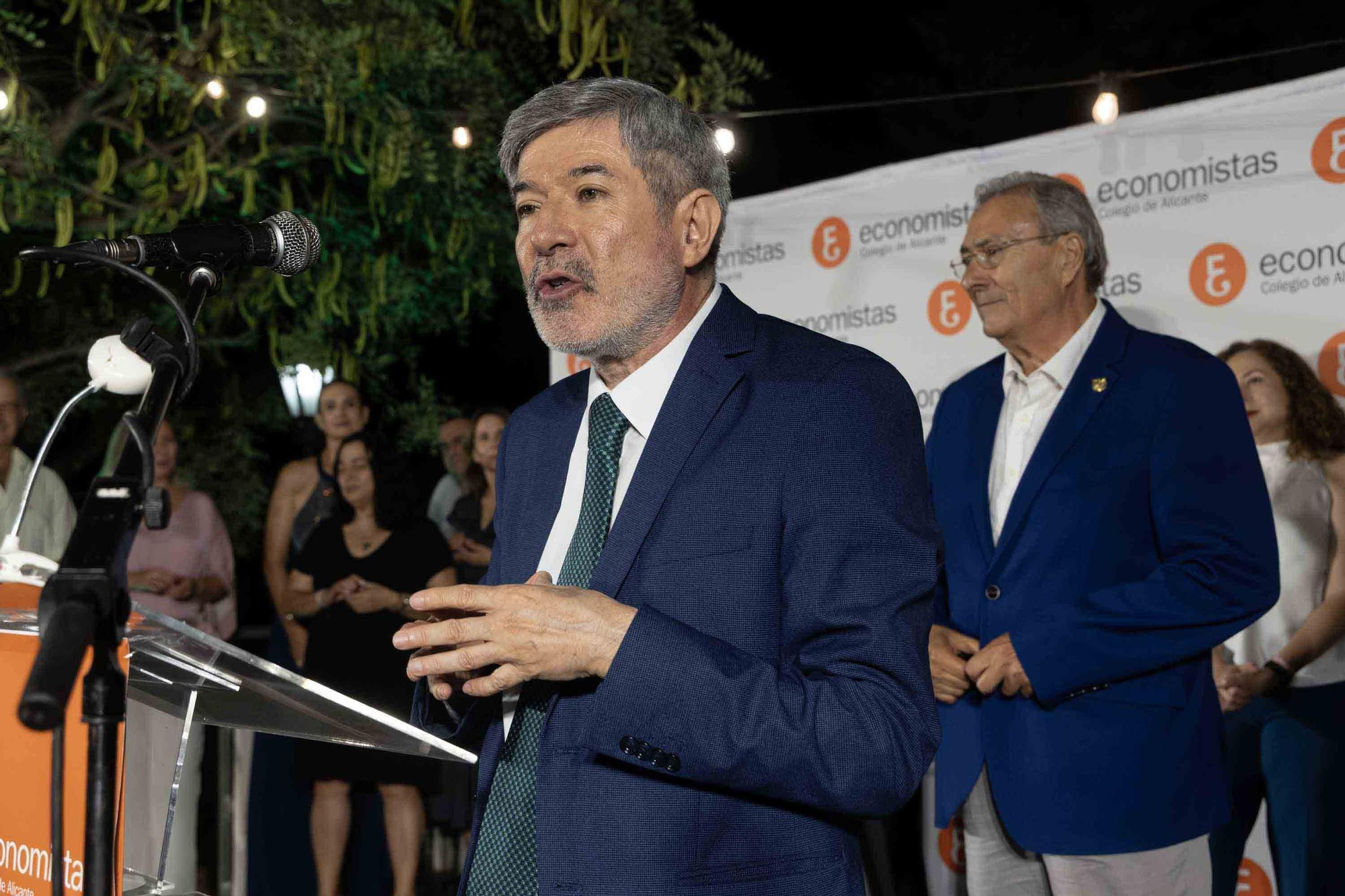 El Colegio de Economistas de Alicante celebra su cena anual en honor a su patrón